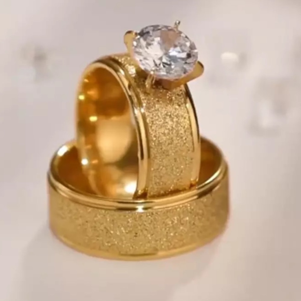Women’s 2 piece engagement bridal band set